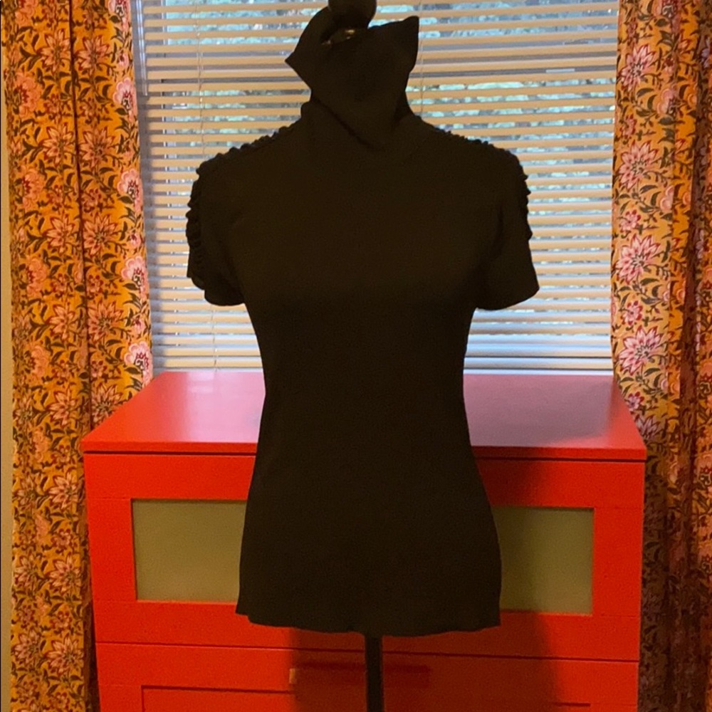 Black ribbed short sleeve turtleneck